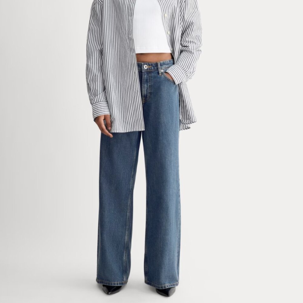 EVERLANE Women's The Low-Key Jean in Medium Blue, Size 27R